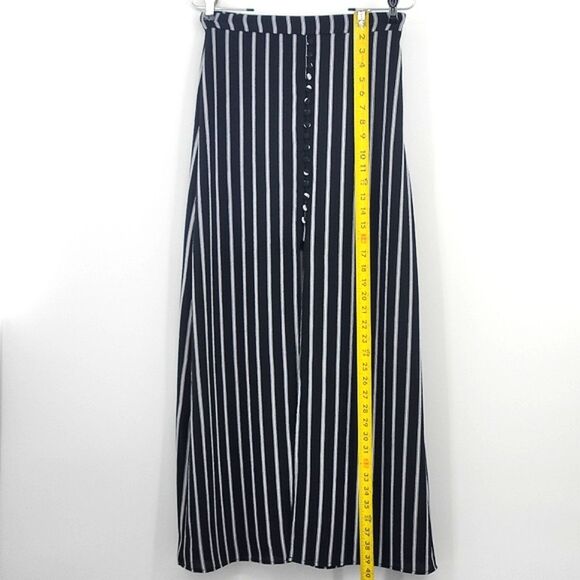 Sadie & Sage Midi Skirt Size Small Black White Pinstripes Menswear Summer Boho - Picture 6 of 10